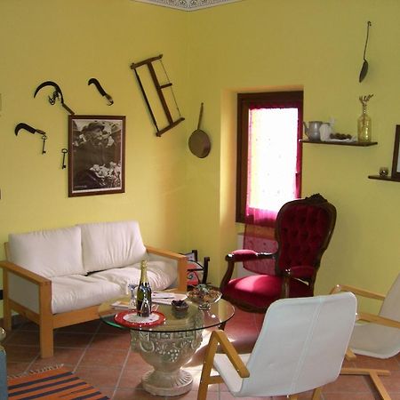 Arco Dei Nobili Bed & Breakfast Monforte dʼAlba Eksteriør bilde