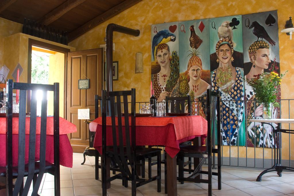 Arco Dei Nobili Bed & Breakfast Monforte dʼAlba Eksteriør bilde