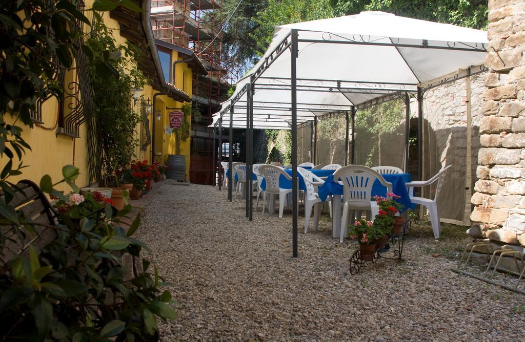 Arco Dei Nobili Bed & Breakfast Monforte dʼAlba Eksteriør bilde