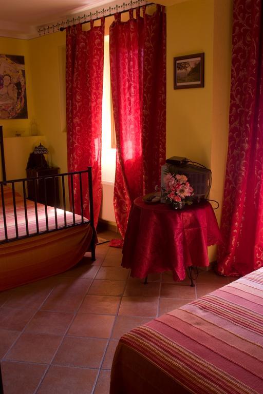 Arco Dei Nobili Bed & Breakfast Monforte dʼAlba Eksteriør bilde
